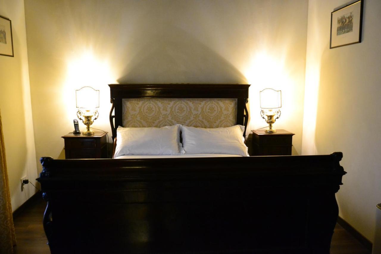 Castello Di Compiano Hotel Relais Museum Esterno foto