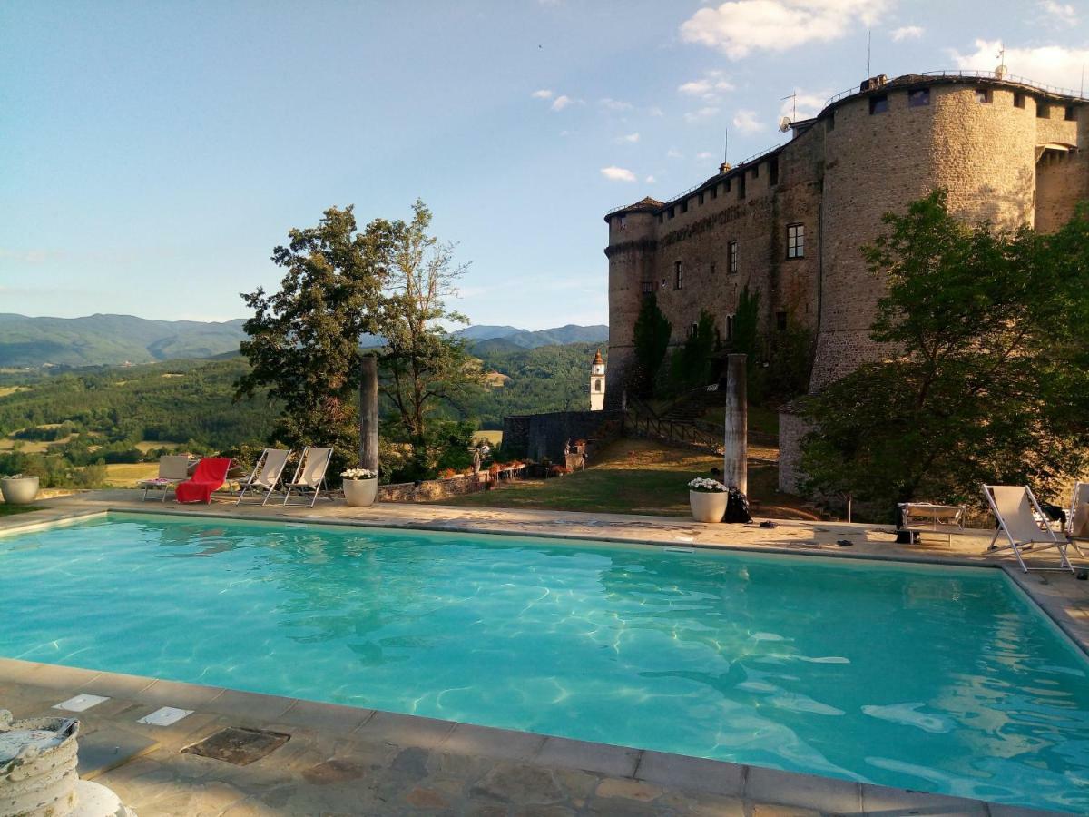 Castello Di Compiano Hotel Relais Museum Esterno foto